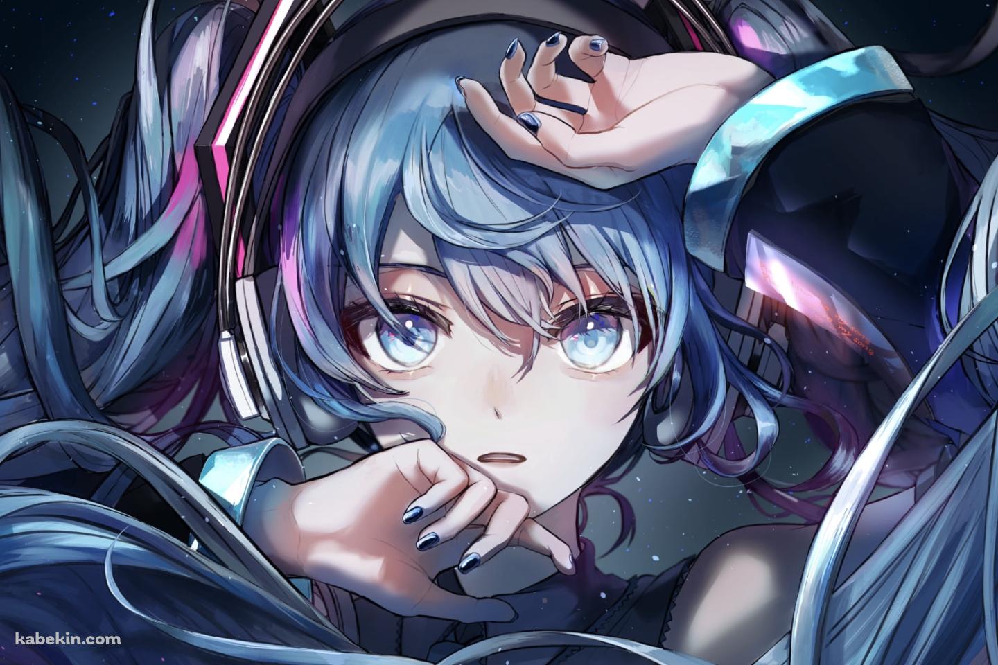 顔に両手をあてる綺麗な初音ミク / 星空 / ボカロ / ボーカロイドの壁紙(1440px x 960px) 高画質 PC・デスクトップ用