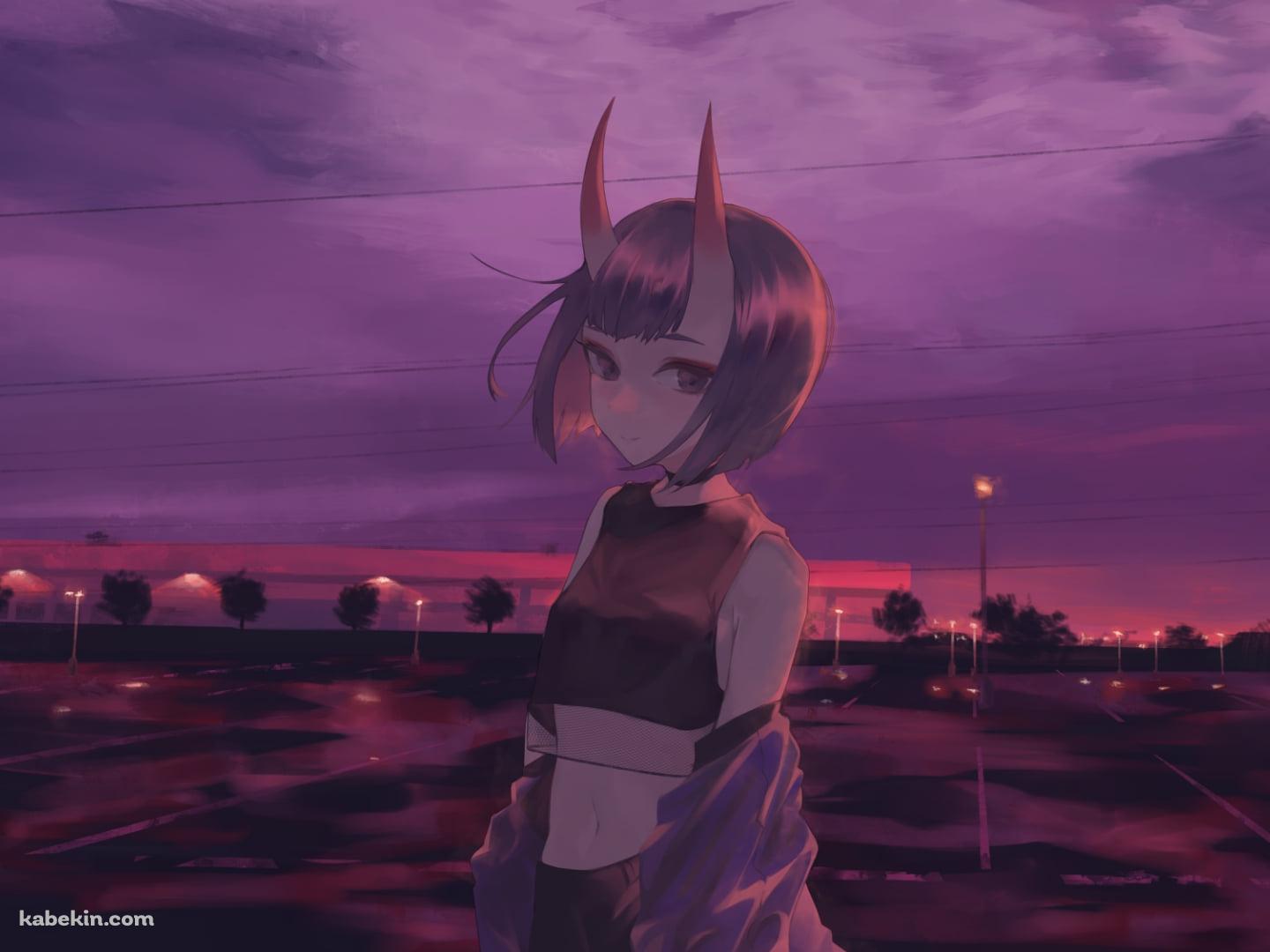 夕暮れの街でこちらを見つめる酒呑童子 / fate/grand orderの壁紙(1440px x 1080px) 高画質 PC・デスクトップ用