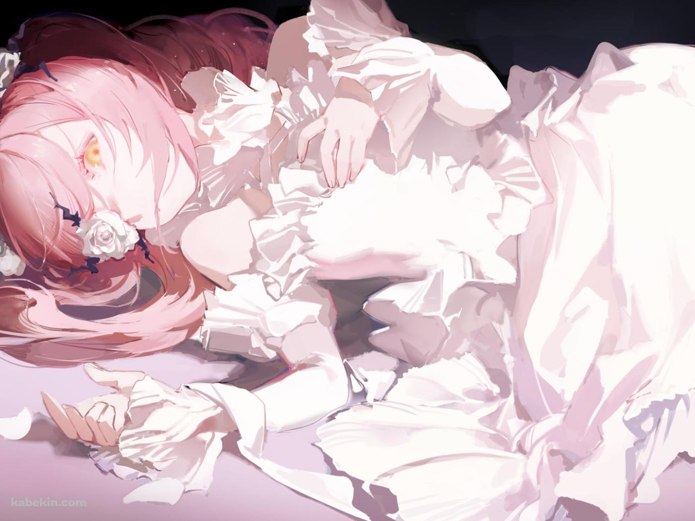 床に寝そべる白いドレスを着た雪華綺晶（きらきしょう） / ローゼンメイデンの壁紙(1400px x 1050px) 高画質 PC・デスクトップ用