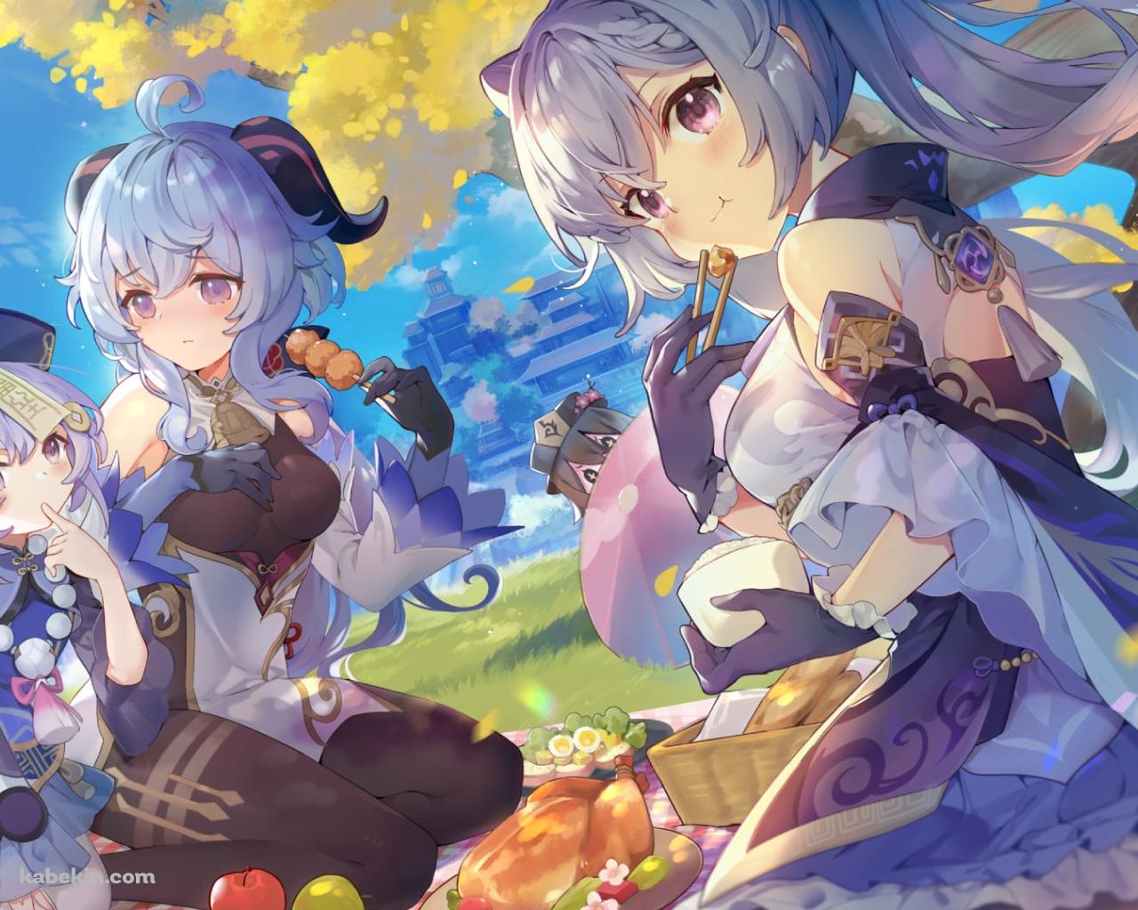 晴天時、ピクニックをする刻晴 / 甘雨 / 胡桃 / 七七 / 団子 / リンゴ / 七面鳥 / 原神の壁紙(1280px x 1024px) 高画質 PC・デスクトップ用