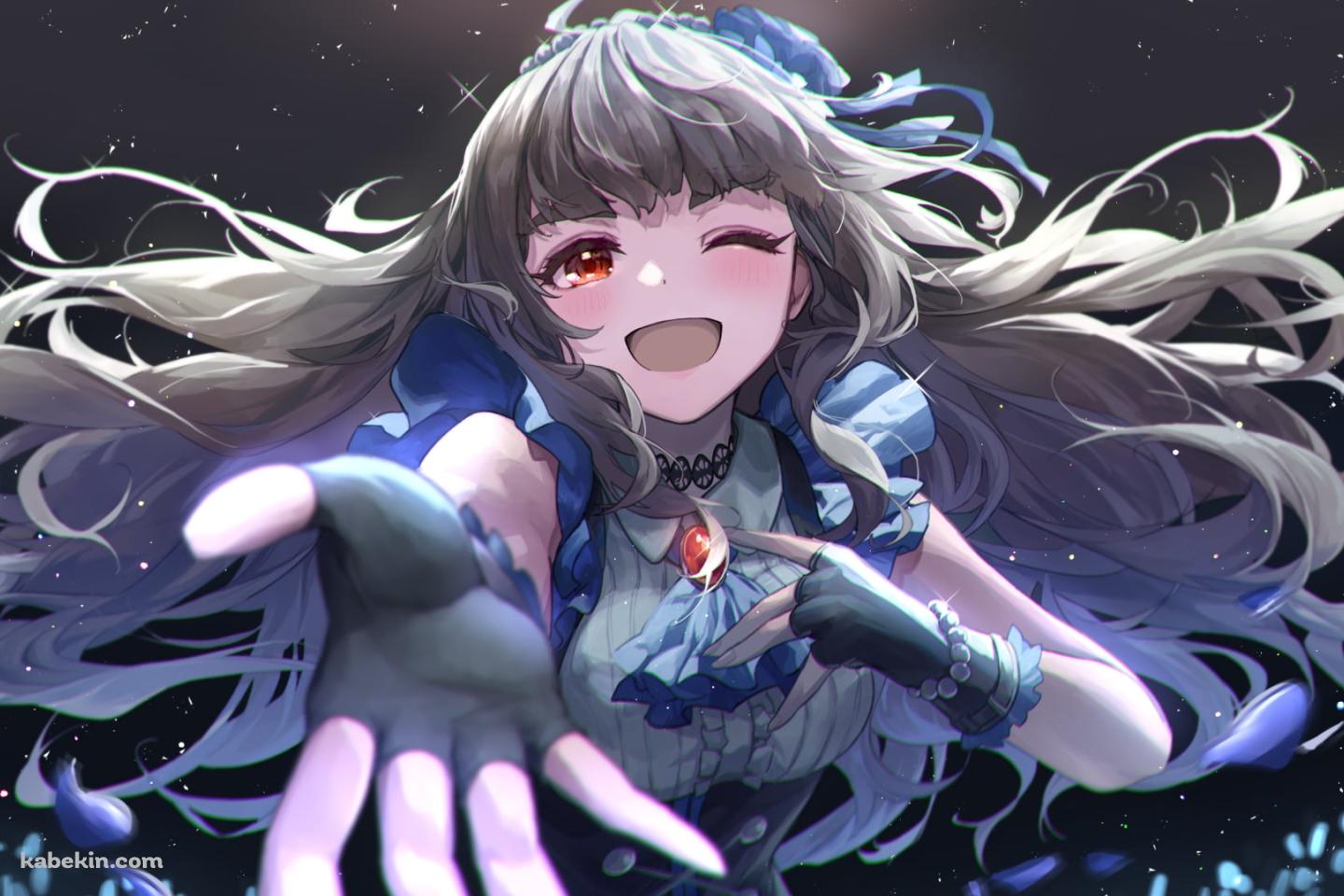 右手を差し出し笑顔の神谷奈緒（かみや なお） / 赤いブローチ / アイドルマスターシンデレラガールズの壁紙(1440px x 960px) 高画質 PC・デスクトップ用