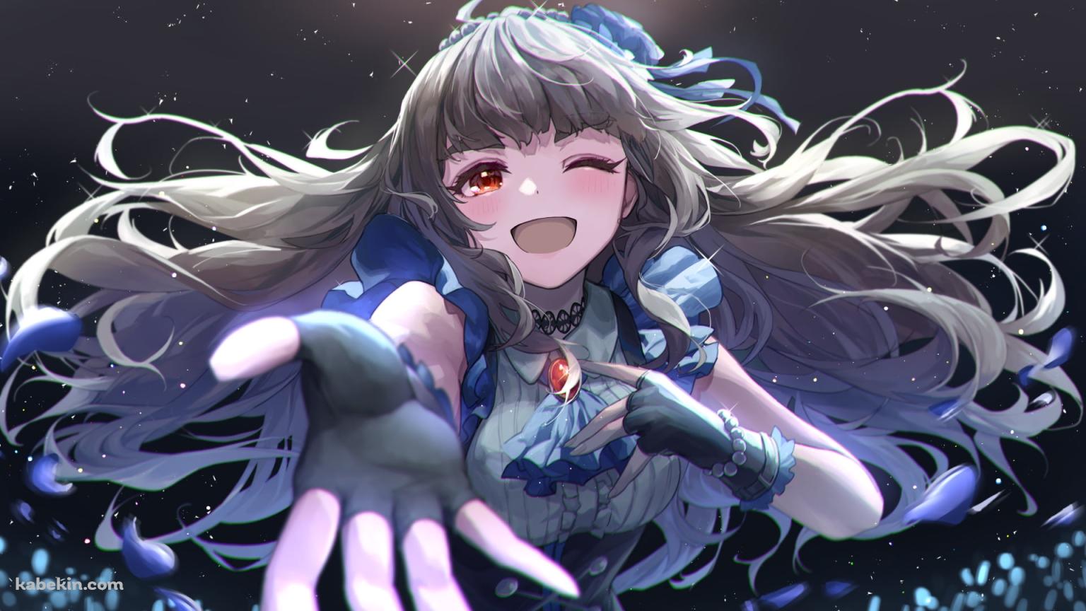 右手を差し出し笑顔の神谷奈緒（かみや なお） / 赤いブローチ / アイドルマスターシンデレラガールズの壁紙(1536px x 864px) 高画質 PC・デスクトップ用