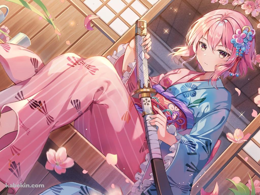 縁側に座り白い刀の柄に手をかけるピンクの着物を着たヒイロ / 桜の花 / 木の下駄 / 白夜極光の壁紙(1024px x 768px) 高画質 PC・デスクトップ用