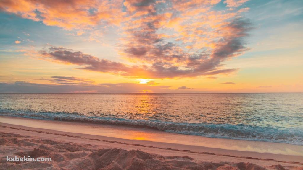 フエルテベントゥラ島 / カナリア諸島の綺麗な海 / 夕陽 / 砂浜 / ビーチの壁紙(1024px x 576px) 高画質 PC・デスクトップ用
