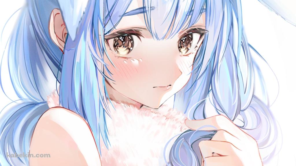 左手の指で髪をいじりながらこちらを見つめる兎田ぺこら / ホロライブ / バーチャルYouTuber / Vtuberの壁紙(1024px x 576px) 高画質 PC・デスクトップ用