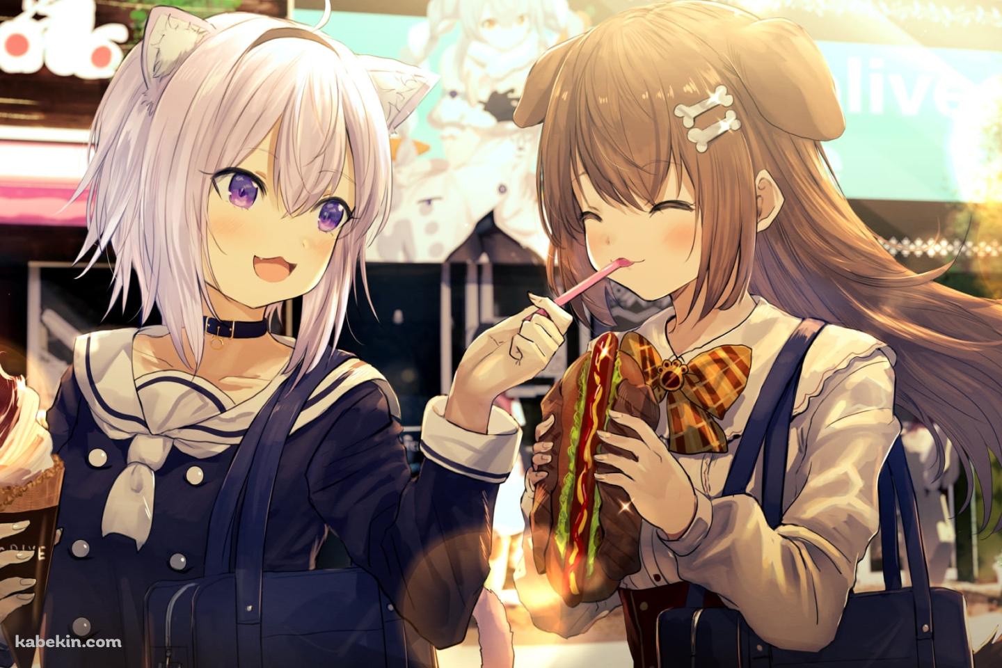 ソフトクリームを持つ猫又おかゆと大きなパンを持つ戌神ころね / ホロライブ / バーチャルYouTuber / Vtuberの壁紙(1440px x 960px) 高画質 PC・デスクトップ用