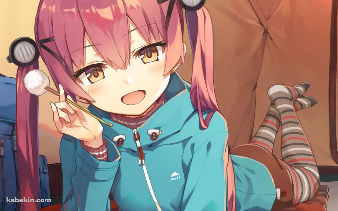 耳かきを持つかにこ / レヱル・ロマネスクの壁紙(1152px x 720px) 高画質 PC・デスクトップ用