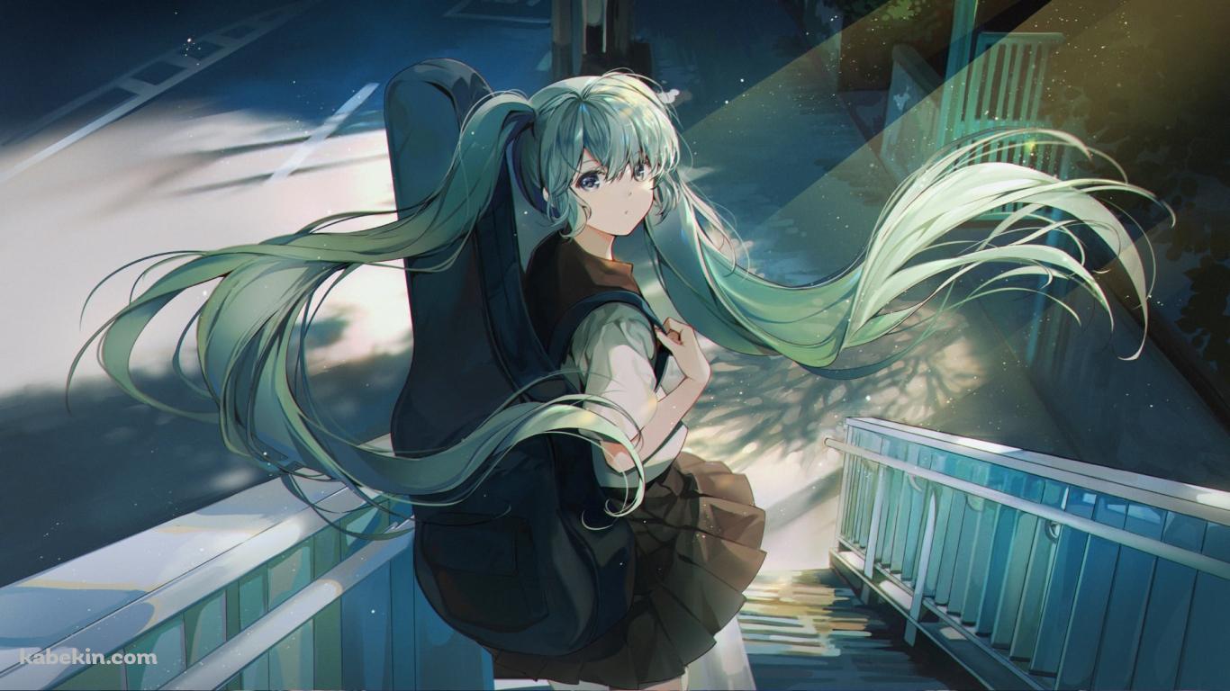 歩道橋で振り返るギターを担いだ初音ミク / 綺麗 / ボカロ / ボーカロイドの壁紙(1366px x 768px) 高画質 PC・デスクトップ用