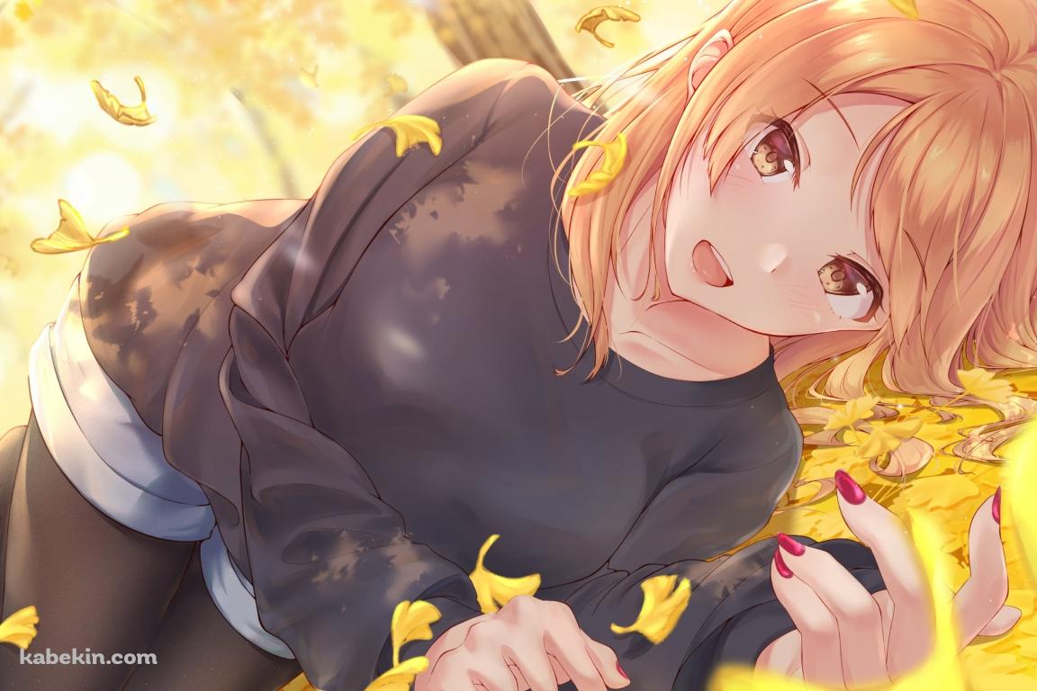 黄色い銀杏の葉の絨毯に寝そべる可愛い北条加蓮 / アイドルマスターシンデレラガールズの壁紙(1152px x 768px) 高画質 PC・デスクトップ用