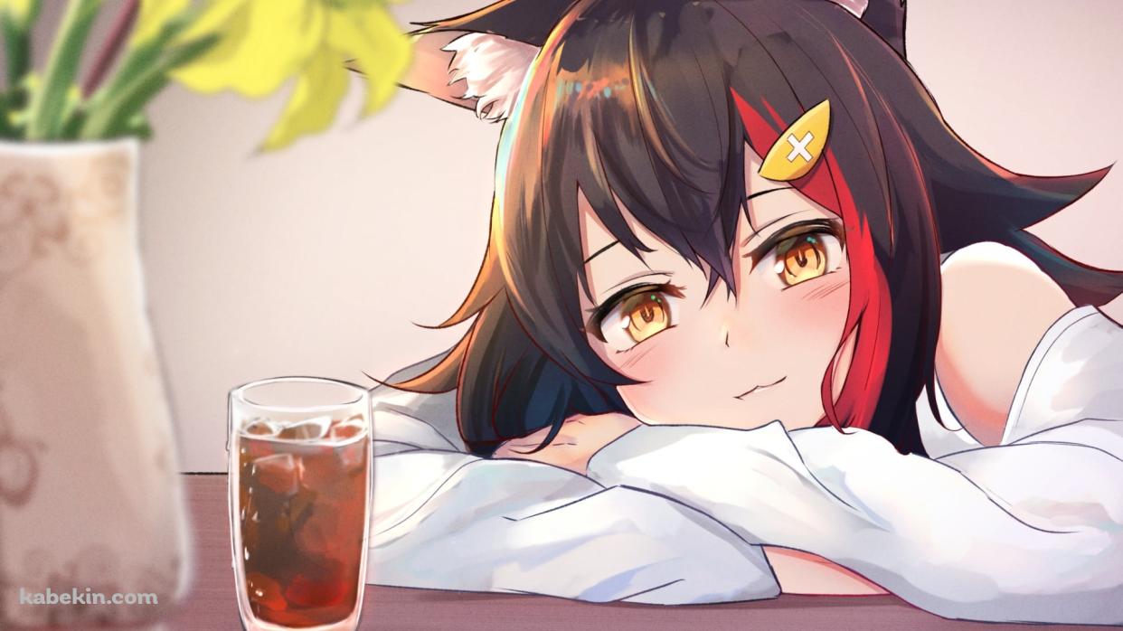 アイスコーヒーと大神ミオ / ホロライブ / バーチャルYouTuber / Vtuberの壁紙(1242px x 698px) 高画質 PC・デスクトップ用