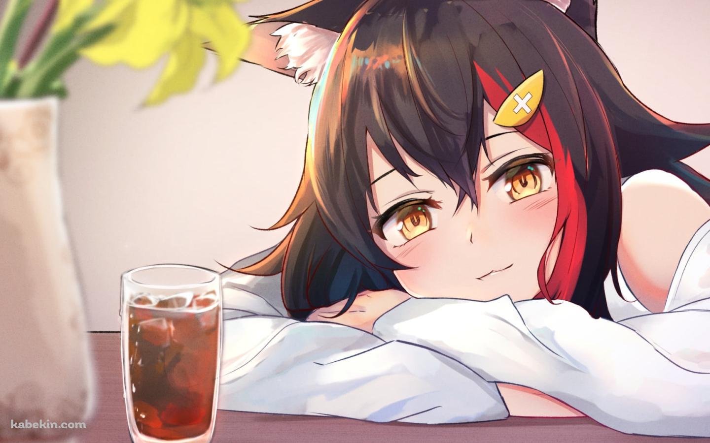 アイスコーヒーと大神ミオ / ホロライブ / バーチャルYouTuber / Vtuberの壁紙(1440px x 900px) 高画質 PC・デスクトップ用