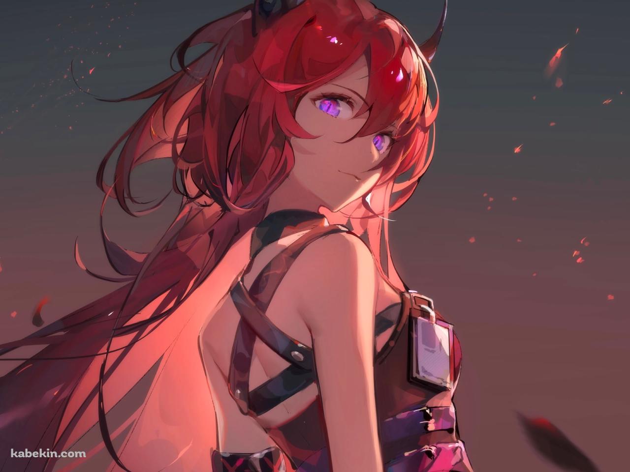 こちらを見つめるかっこいいスルト / ピンクの瞳 / 火の粉 / アークナイツの壁紙(1280px x 960px) 高画質 PC・デスクトップ用