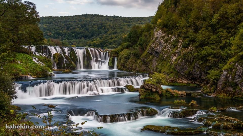 ウナ川の滝 / ボスニア・ヘルツェゴビナの壁紙(960px x 540px) 高画質 PC・デスクトップ用