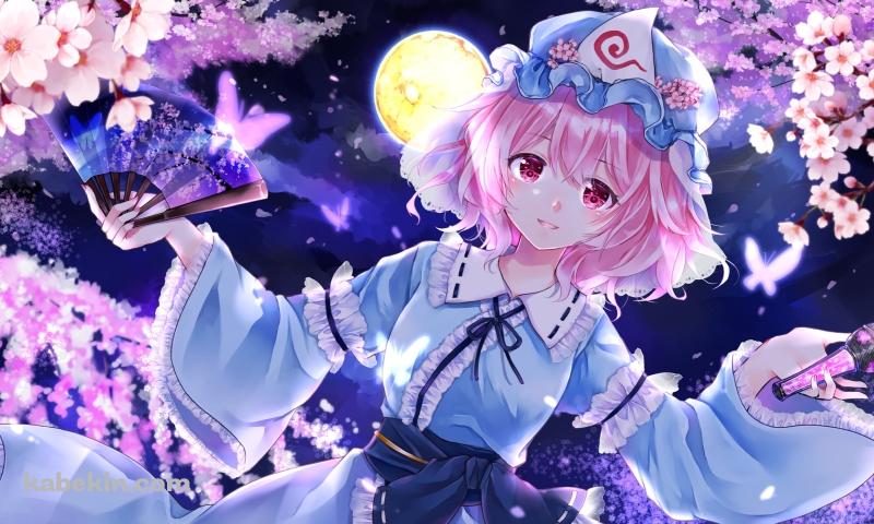 青い扇子とマイクを持つ西行寺幽々子（さいぎょうじ ゆゆこ） / 夜桜 / 満月 / 東方の壁紙(800px x 480px) 高画質 PC・デスクトップ用