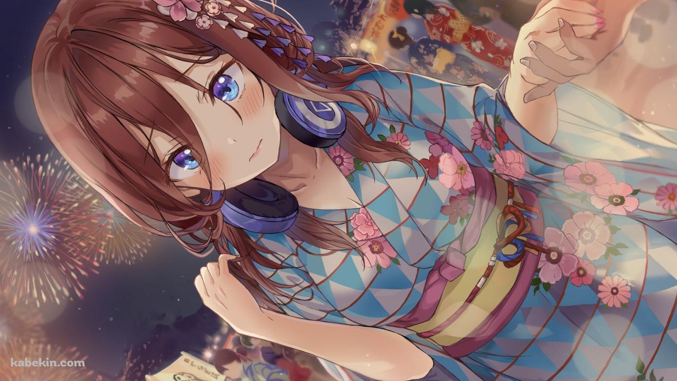 夏祭りで青い浴衣を着る可愛い中野三玖 / 打ち上げ花火 / 屋台 / 五等分の花嫁の壁紙(1391px x 783px) 高画質 PC・デスクトップ用