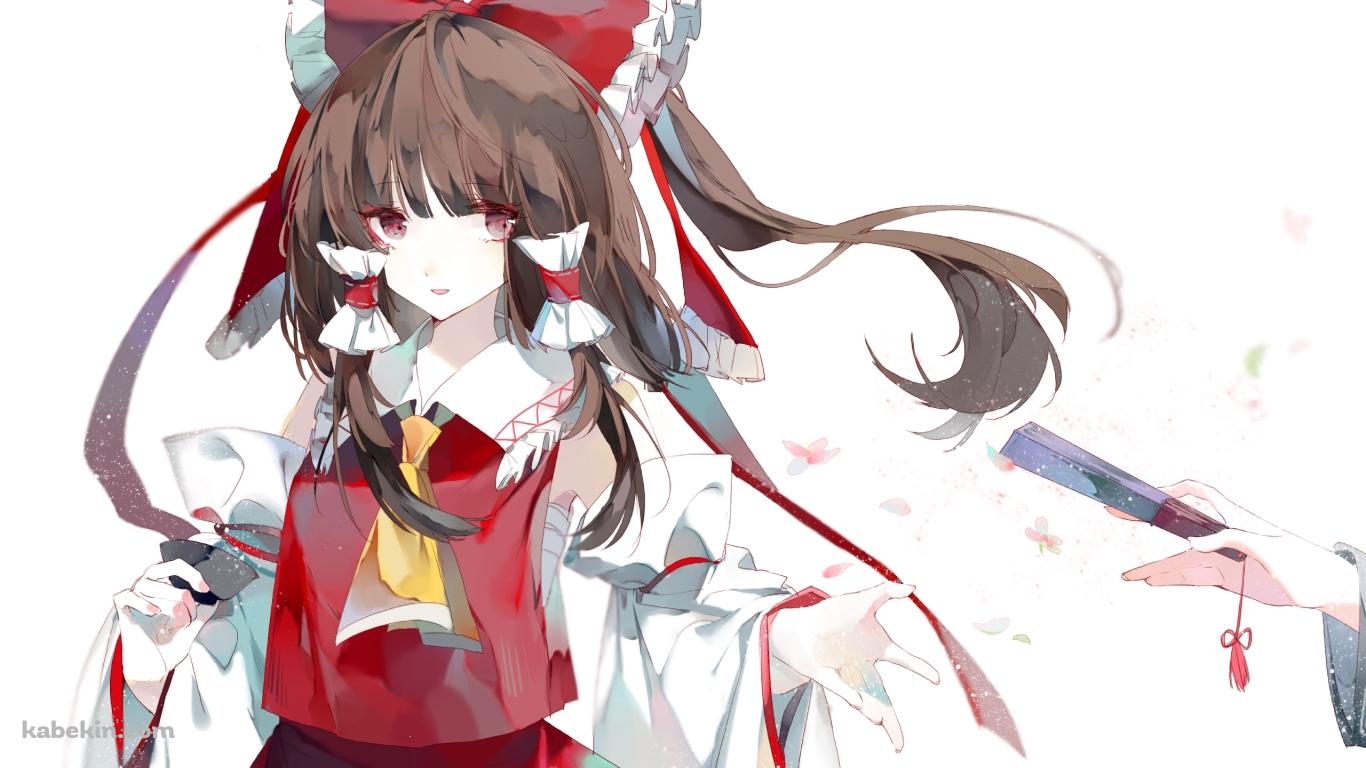 扇子を受け取る博麗霊夢 / 東方の壁紙(1366px x 768px) 高画質 PC・デスクトップ用