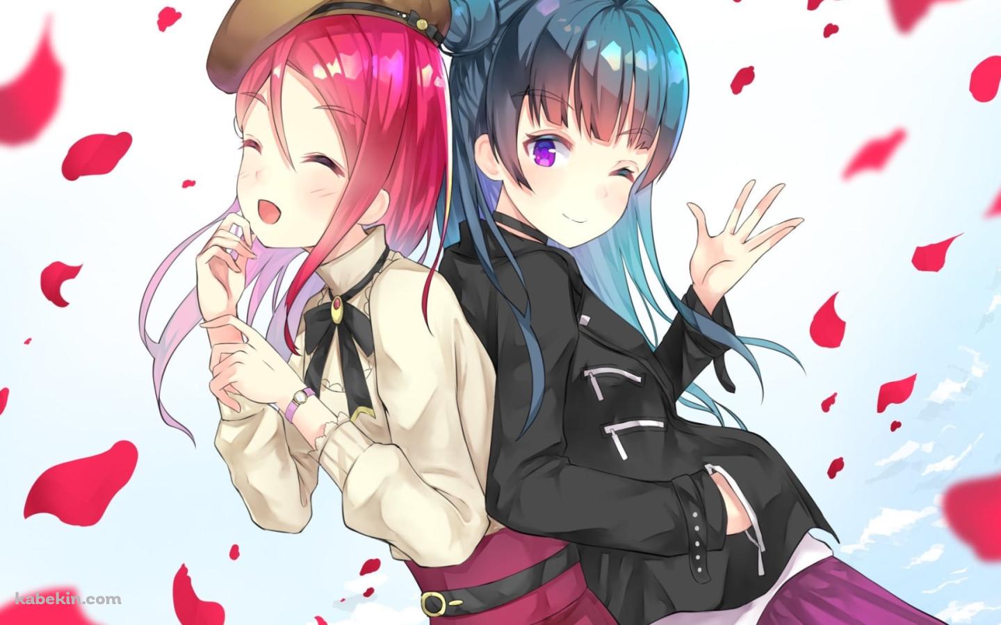 背中を合わせて笑う桜内梨子とウィンクする津島善子 / ラブライブ!サンシャイン!!の壁紙(1440px x 900px) 高画質 PC・デスクトップ用