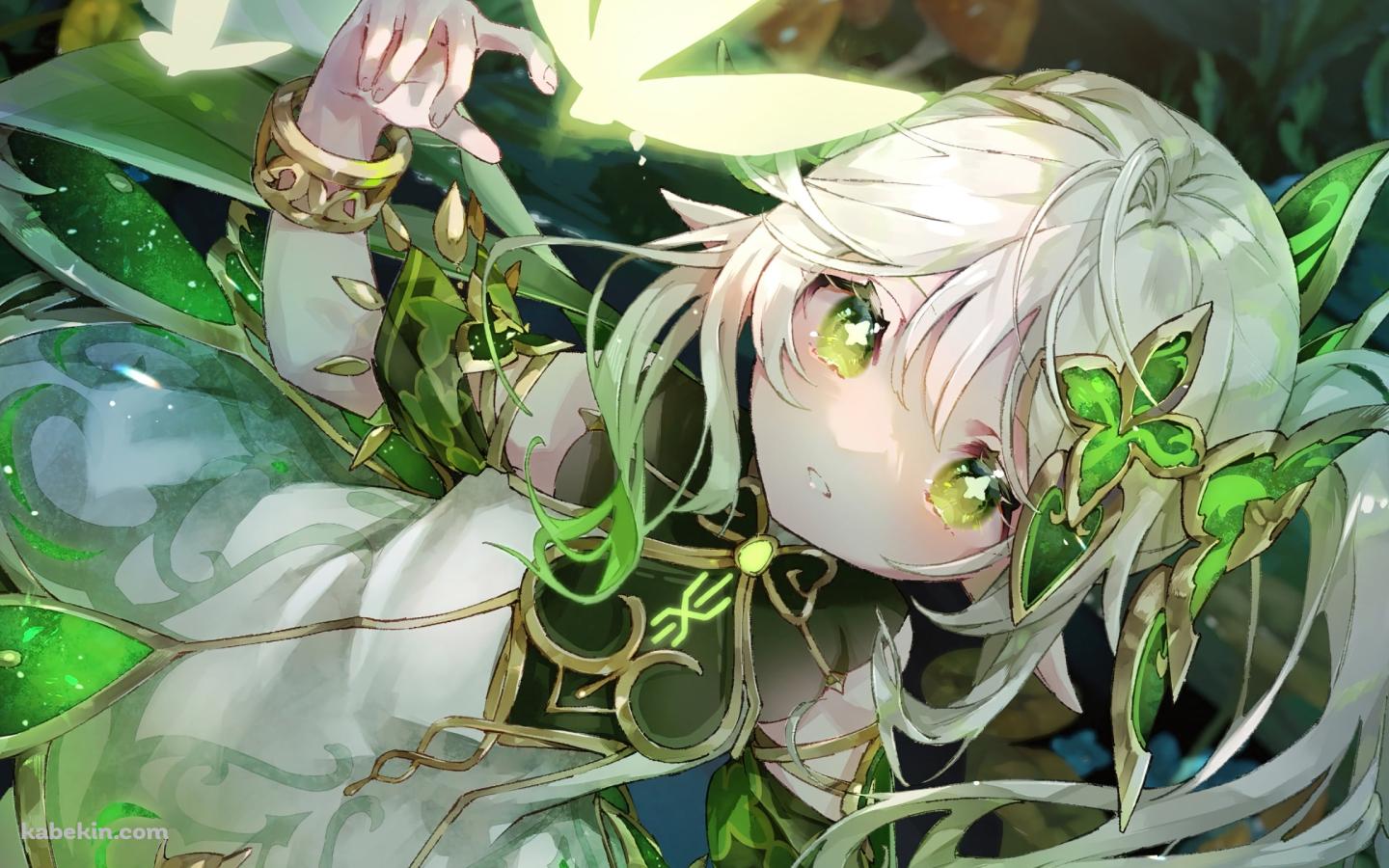 光る蝶と可愛いナヒーダ / キラキラした緑の瞳 / 原神の壁紙(1440px x 900px) 高画質 PC・デスクトップ用