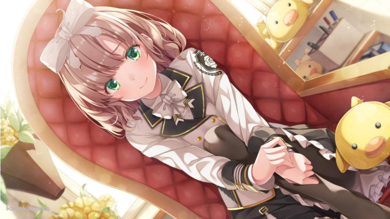 赤い椅子に座り微笑む飛鳥ひな / にじさんじ / バーチャルYouTuber / Vtuberの壁紙(1366px x 768px) 高画質 PC・デスクトップ用