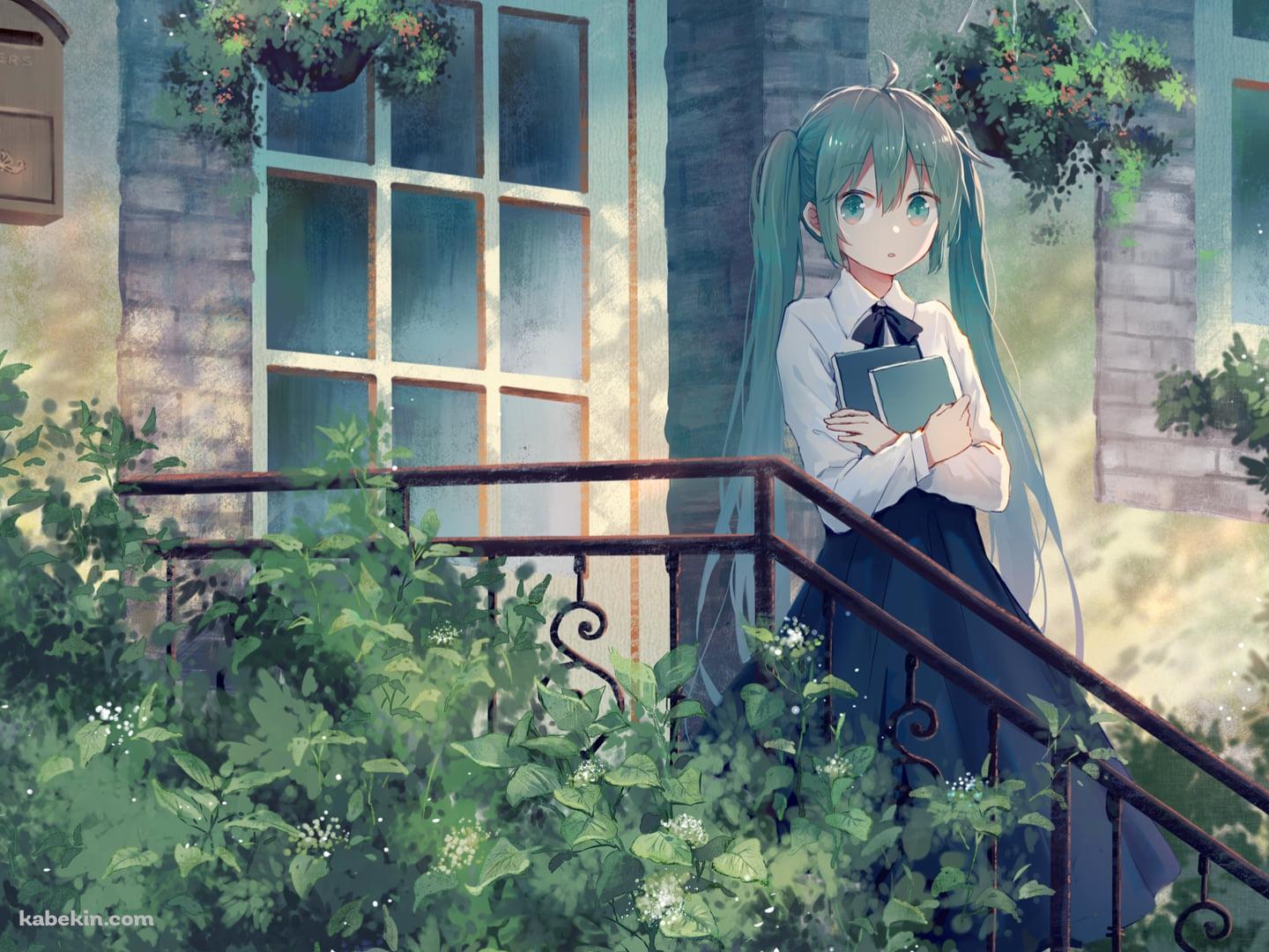 扉の前で本を持ちこちらを見つめる初音ミク / ボカロ / ボーカロイドの壁紙(1440px x 1080px) 高画質 PC・デスクトップ用