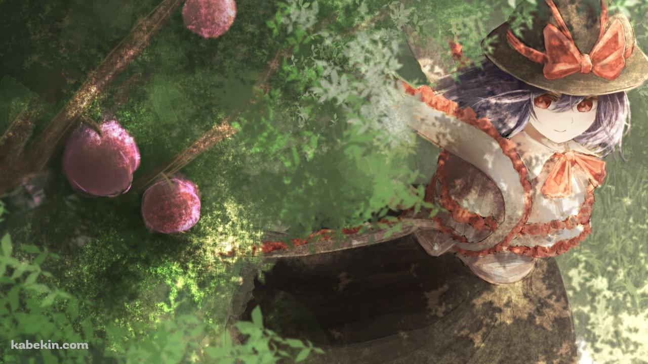 森の中でピンクの木の実を眺める永江衣玖 / 東方の壁紙(1280px x 720px) 高画質 PC・デスクトップ用