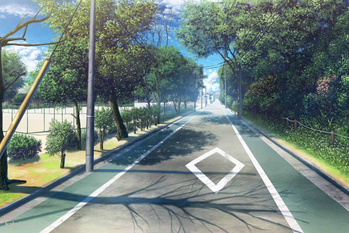 学校の運動場の横の緑豊かな舗装された道路の壁紙(1440px x 960px) 高画質 PC・デスクトップ用