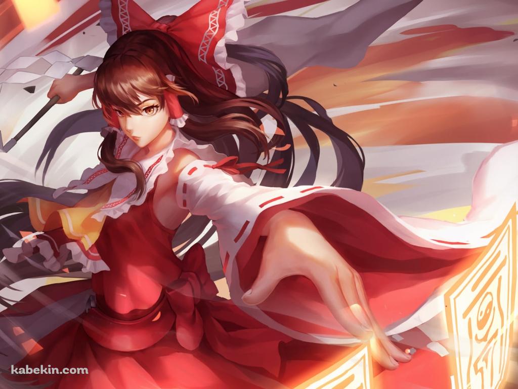 光る護符をくりだすかっこいい博麗霊夢 / 東方の壁紙(1024px x 768px) 高画質 PC・デスクトップ用