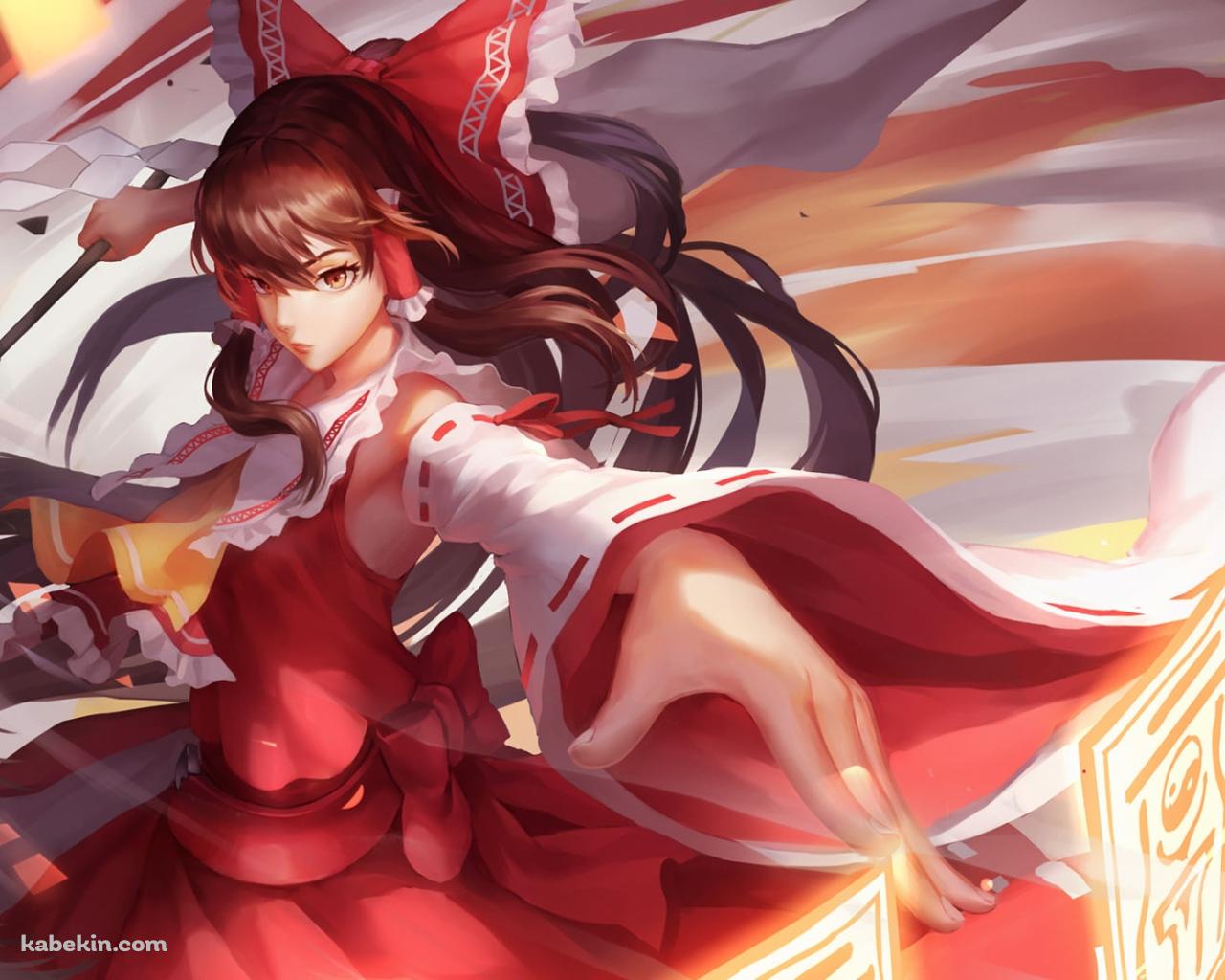 光る護符をくりだすかっこいい博麗霊夢 / 東方の壁紙(1280px x 1024px) 高画質 PC・デスクトップ用