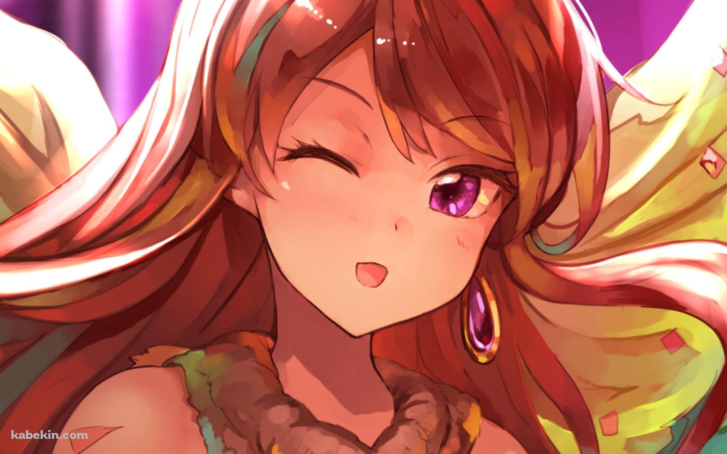 羽の生えた衣装を着てウィンクする紫吹蘭(しぶき らん) / アイカツ!の壁紙(1440px x 900px) 高画質 PC・デスクトップ用