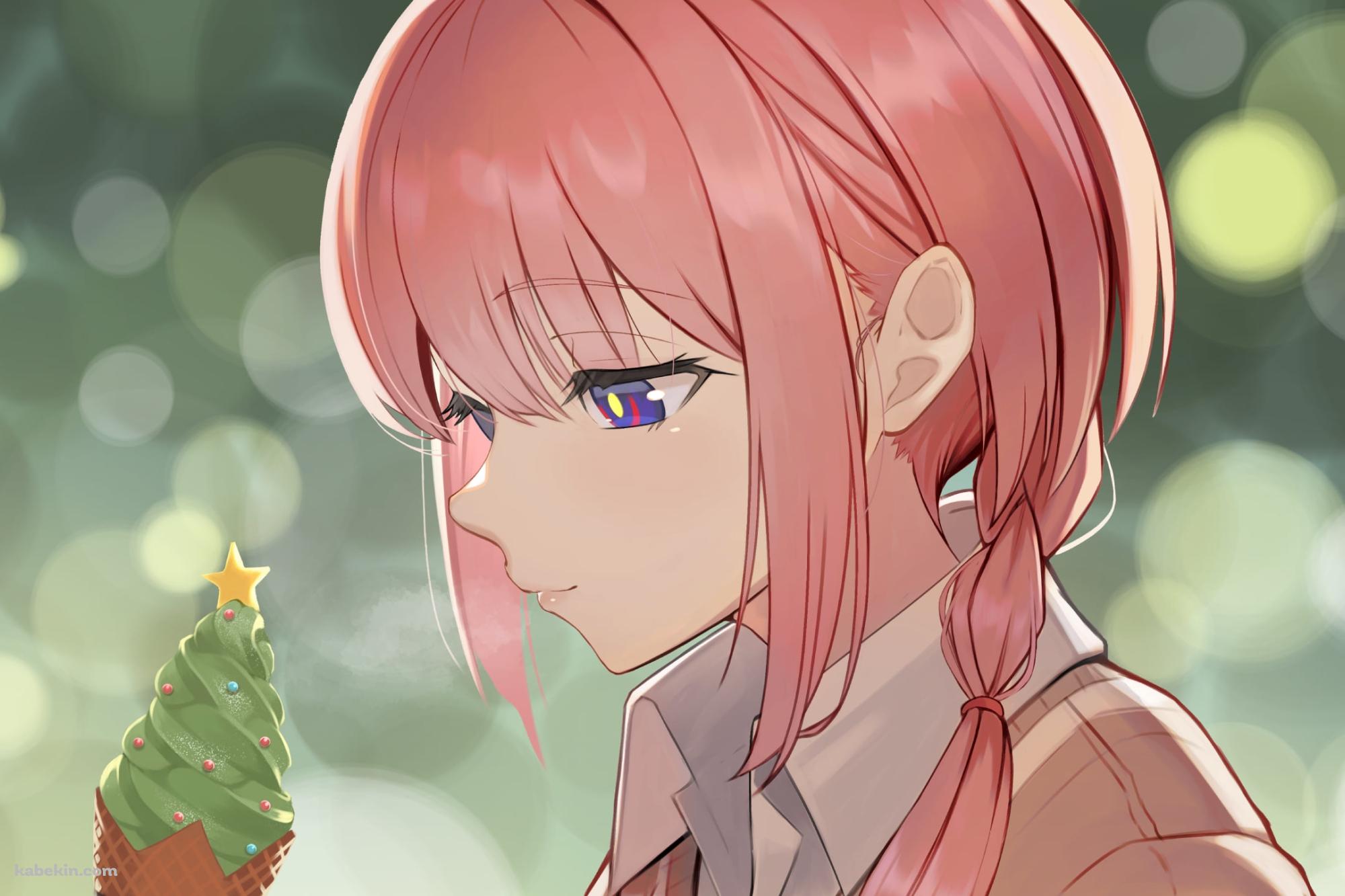 クリスマスツリーを模した緑のアイスを見つめる花譜 / バーチャルYouTuber / Vtuberの壁紙(2000px x 1333px) 高画質 PC・デスクトップ用