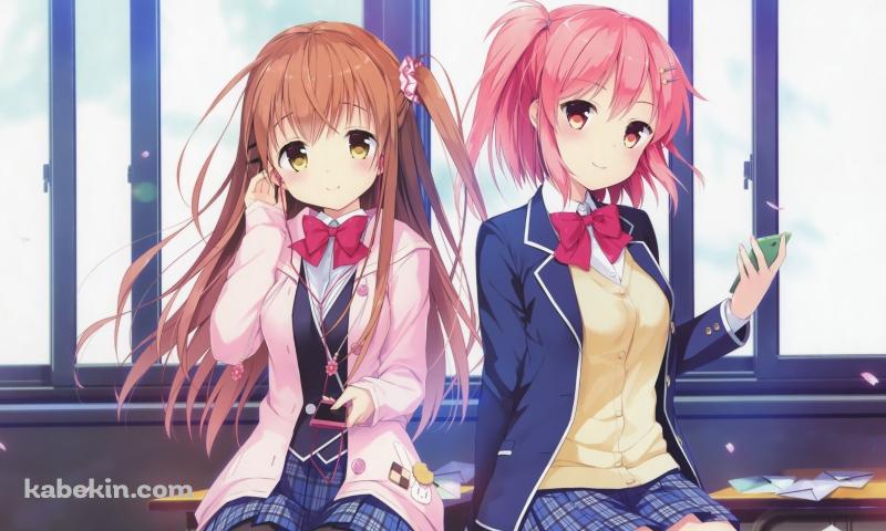 学校の机に座る姫野星奏 / 新堂彩音 / 恋×シンアイ彼女の壁紙(800px x 480px) 高画質 PC・デスクトップ用