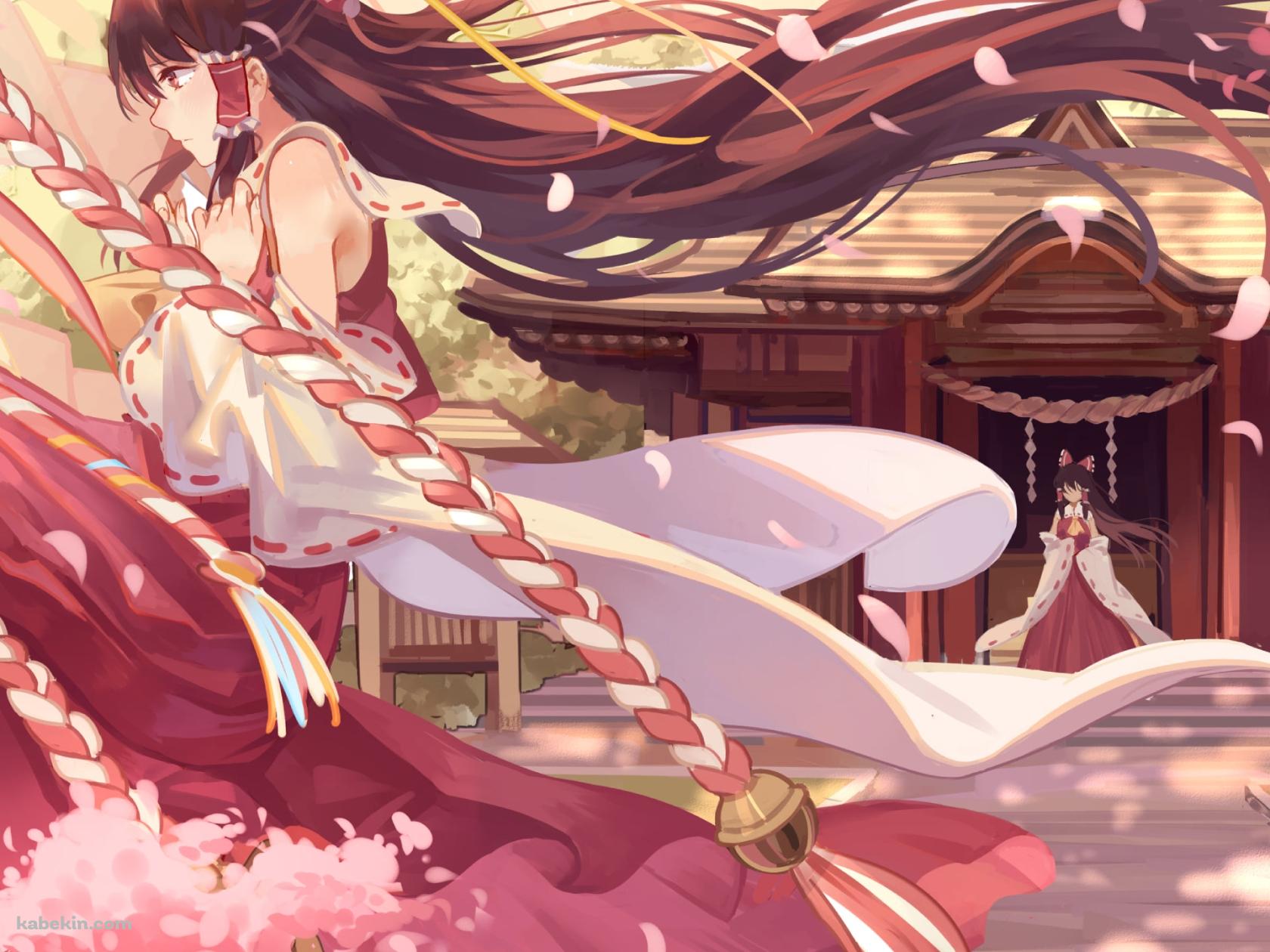 神社で祈る博麗霊夢 / 桜の花 / 東方の壁紙(1680px x 1260px) 高画質 PC・デスクトップ用