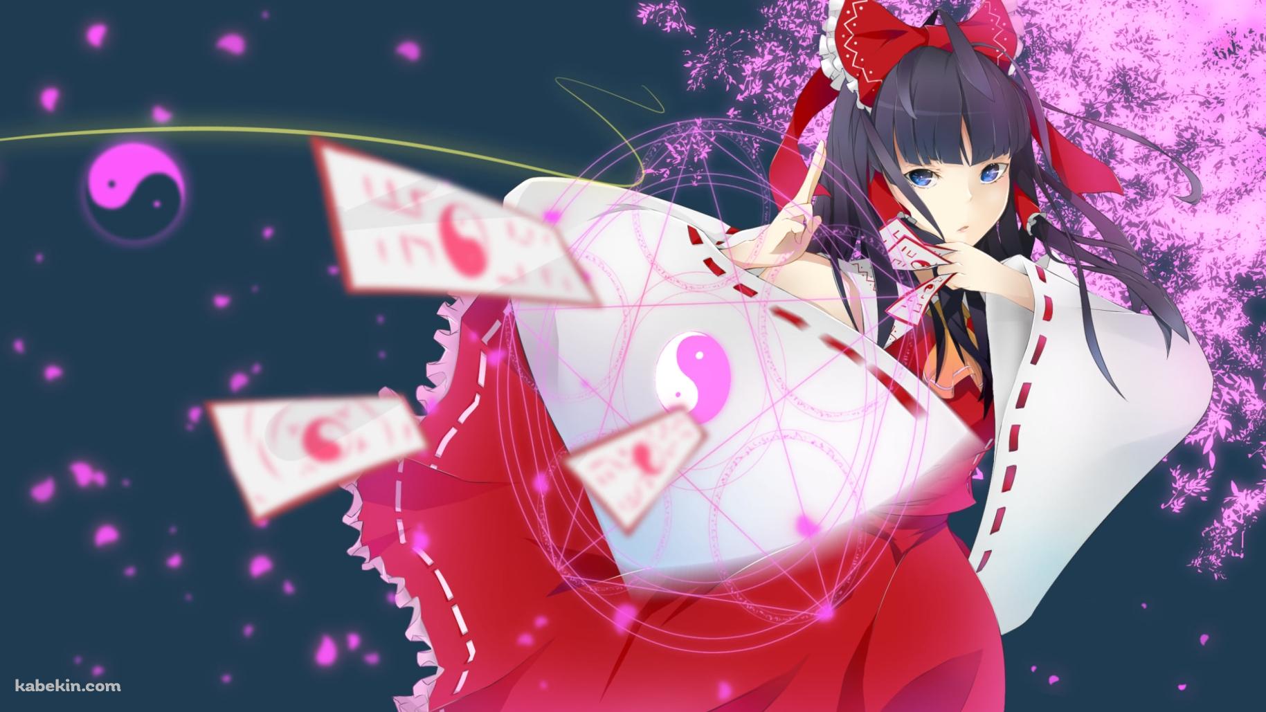 ピンクに光る桜とお札を投げる博麗霊夢 / 東方の壁紙(1829px x 1029px) 高画質 PC・デスクトップ用