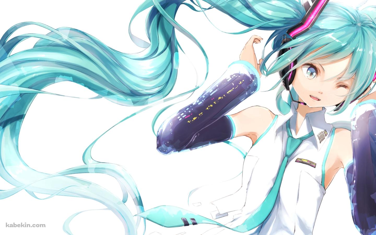 目をつぶりヘッドフォンに手を伸ばす初音ミク / ボカロの壁紙(1440px x 900px) 高画質 PC・デスクトップ用