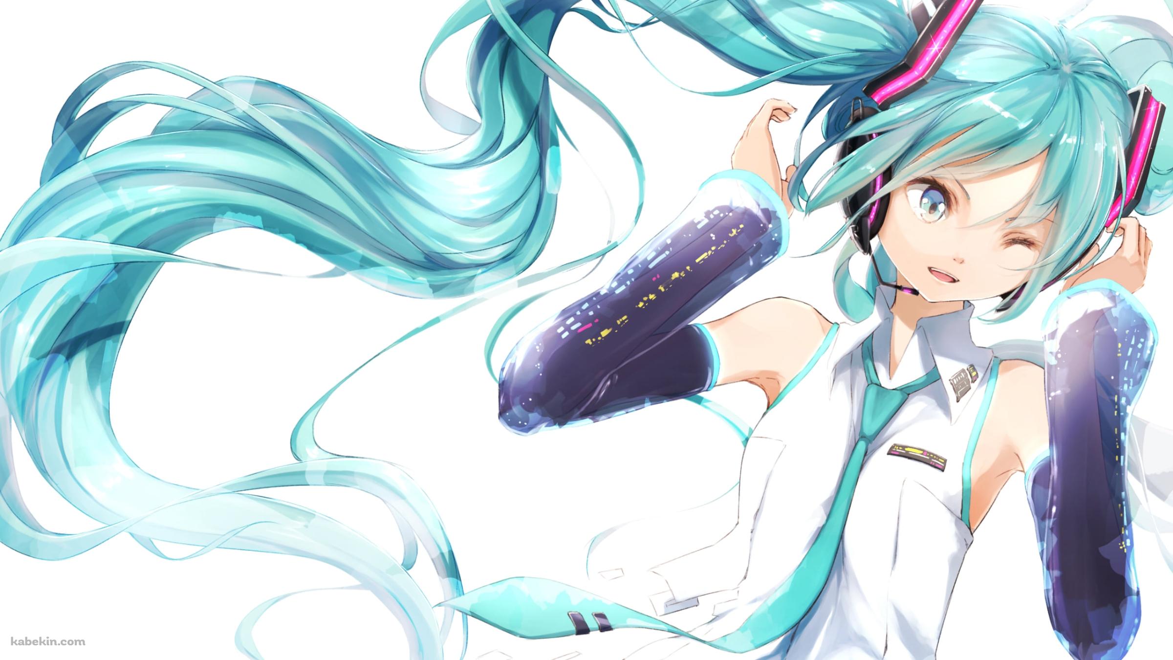 目をつぶりヘッドフォンに手を伸ばす初音ミク / ボカロの壁紙(2400px x 1350px) 高画質 PC・デスクトップ用