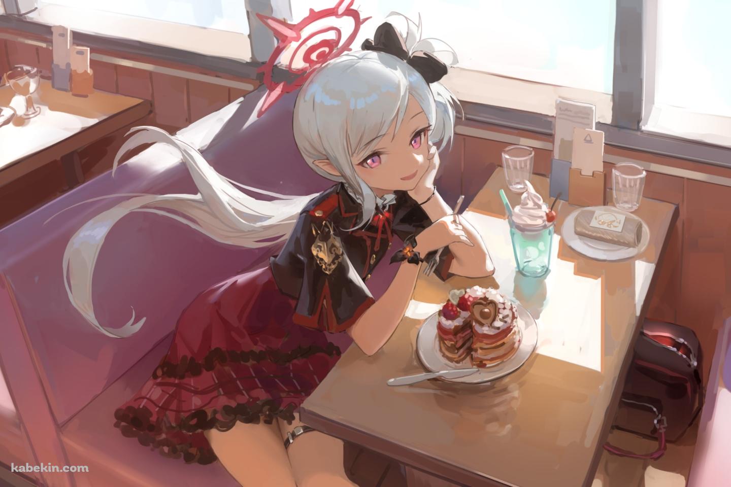 ファミレスでケーキを食べる浅黄ムツキ / ブルーアーカイブの壁紙(1440px x 960px) 高画質 PC・デスクトップ用