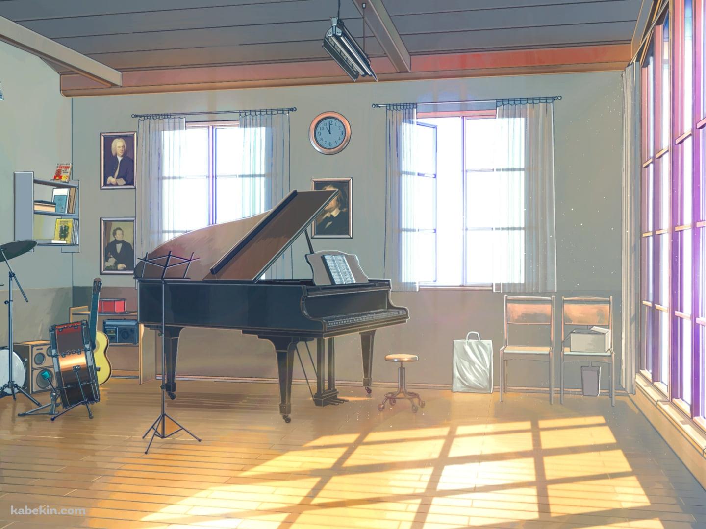 音楽室 / グランドピアノ / 青いギター / 黒板 / ドラムの壁紙(1440px x 1080px) 高画質 PC・デスクトップ用