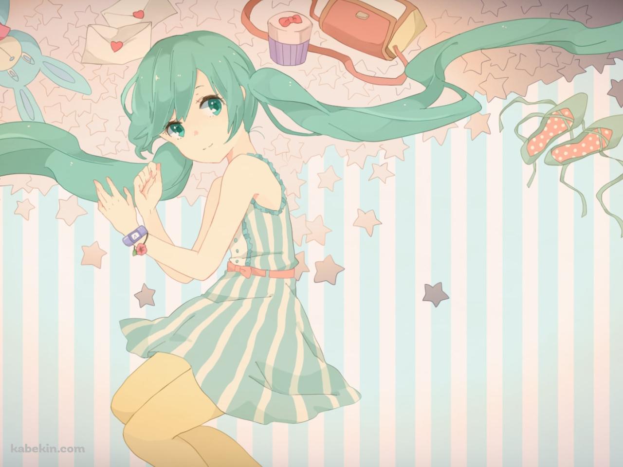 ポップなタッチで描かれている初音ミク / 便箋 / 兎のぬいぐるみ / 緑の靴 / 鏡 / ピンクのバッグ / ボカロの壁紙(1280px x 960px) 高画質 PC・デスクトップ用