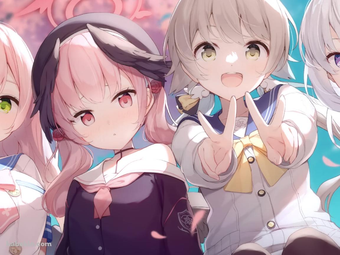 並んで写真を撮る下江コハルと浦和ハナコと阿慈谷ヒフミと白洲アズサ / ブルアカの壁紙(1152px x 864px) 高画質 PC・デスクトップ用