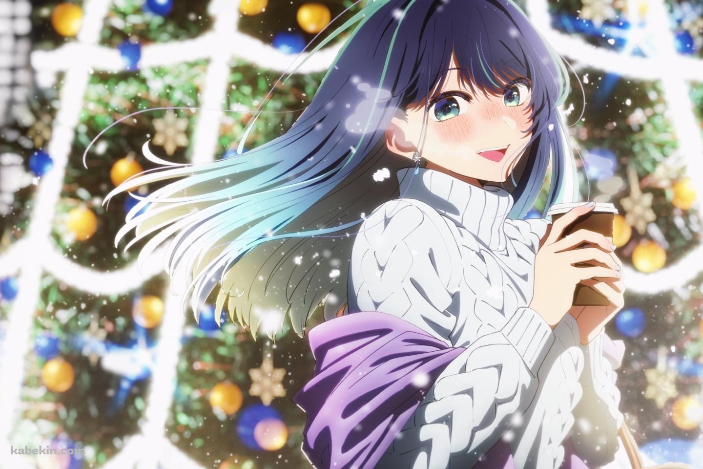 クリスマスツリーの前でホットコーヒーを持つ黒川あかね / 推しの子の壁紙(1440px x 960px) 高画質 PC・デスクトップ用