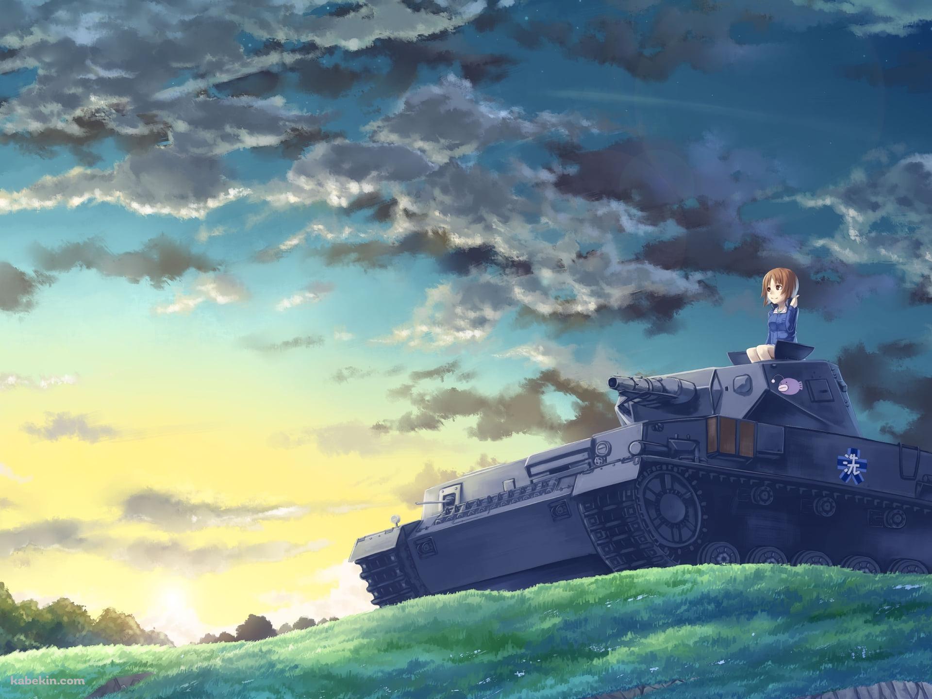 戦車の上に乗る西住みほ / 緑の丘 / ガールズ&パンツァーの壁紙(1920px x 1440px) 高画質 PC・デスクトップ用