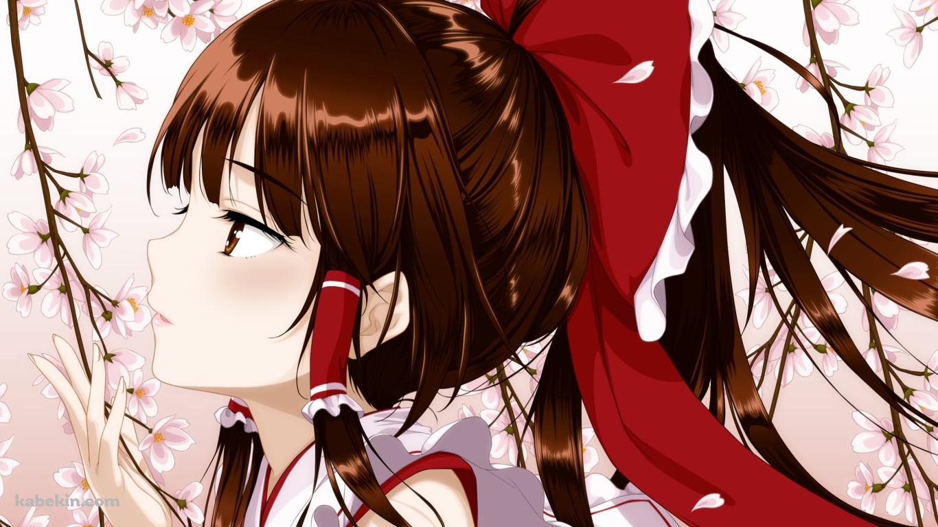 桜の花を愛でる博麗霊夢 / 東方の壁紙(1366px x 768px) 高画質 PC・デスクトップ用