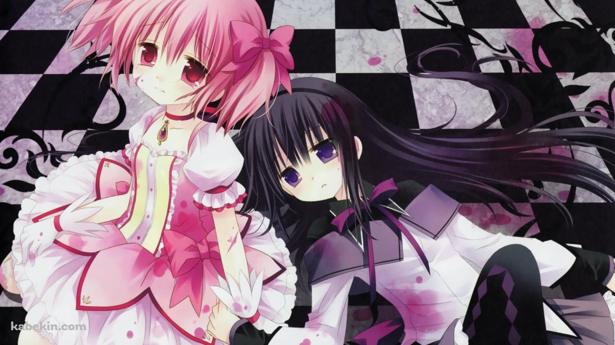 床に座る鹿目まどかと寝そべる暁美ほむら / 魔法少女まどか☆マギカの壁紙(1242px x 698px) 高画質 PC・デスクトップ用