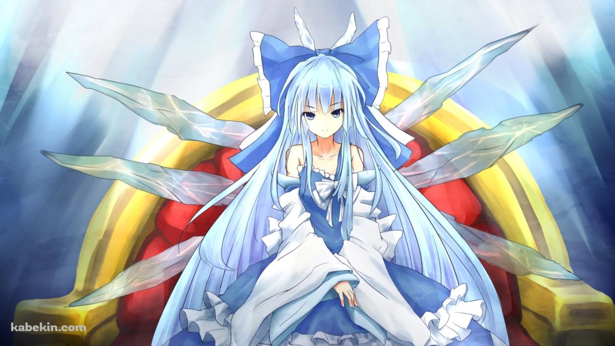 赤と黄色の玉座に座るチルノ / 東方の壁紙(1242px x 698px) 高画質 PC・デスクトップ用