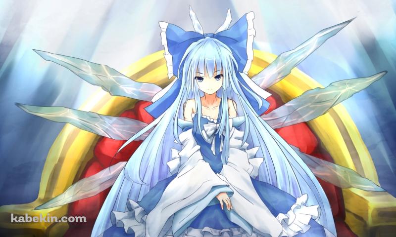 赤と黄色の玉座に座るチルノ / 東方の壁紙(800px x 480px) 高画質 PC・デスクトップ用