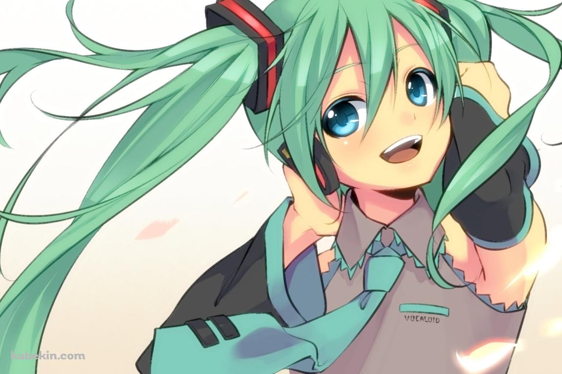 ヘッドフォンに手をかける笑顔の初音ミク / 桜の花びら / ボーカロイドの壁紙(1152px x 768px) 高画質 PC・デスクトップ用