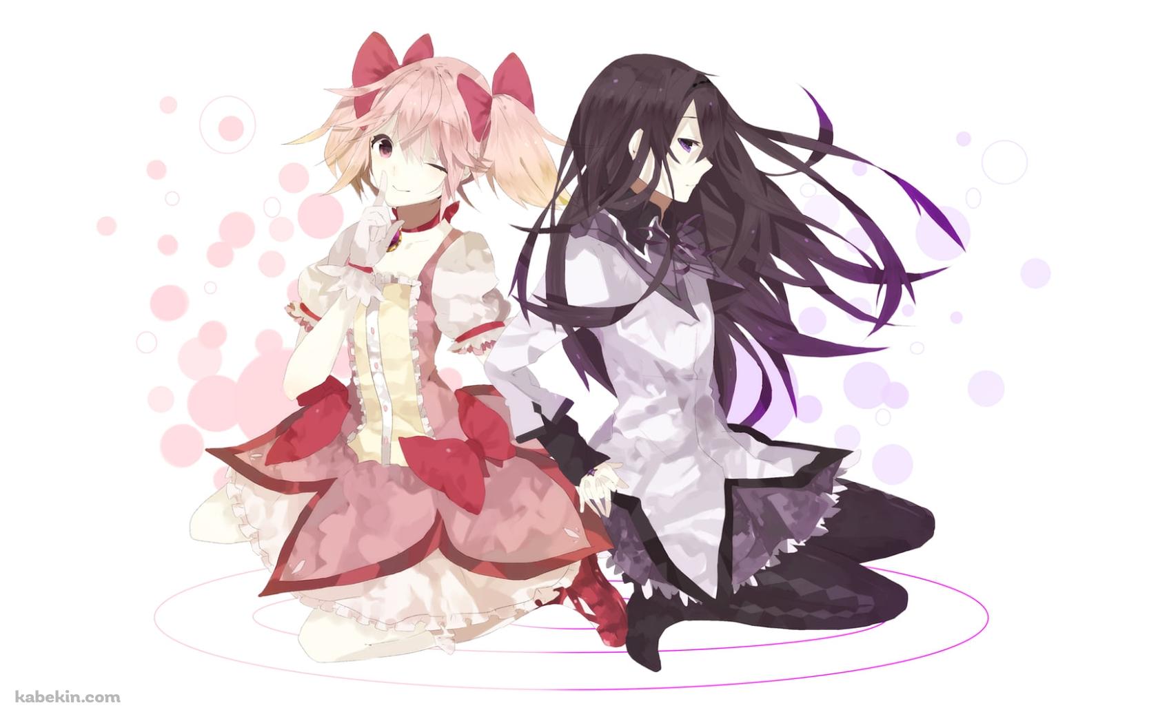 背中合わせで座る暁美ほむらと鹿目まどか / 魔法少女まどか☆マギカの壁紙(1680px x 1050px) 高画質 PC・デスクトップ用