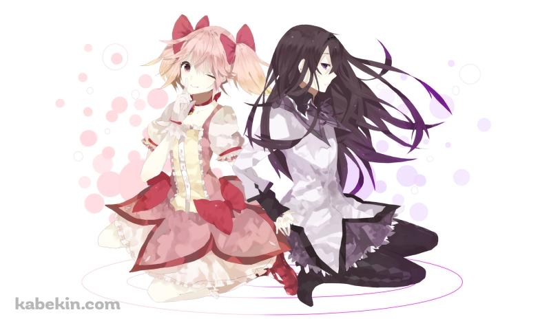 背中合わせで座る暁美ほむらと鹿目まどか / 魔法少女まどか☆マギカの壁紙(800px x 480px) 高画質 PC・デスクトップ用
