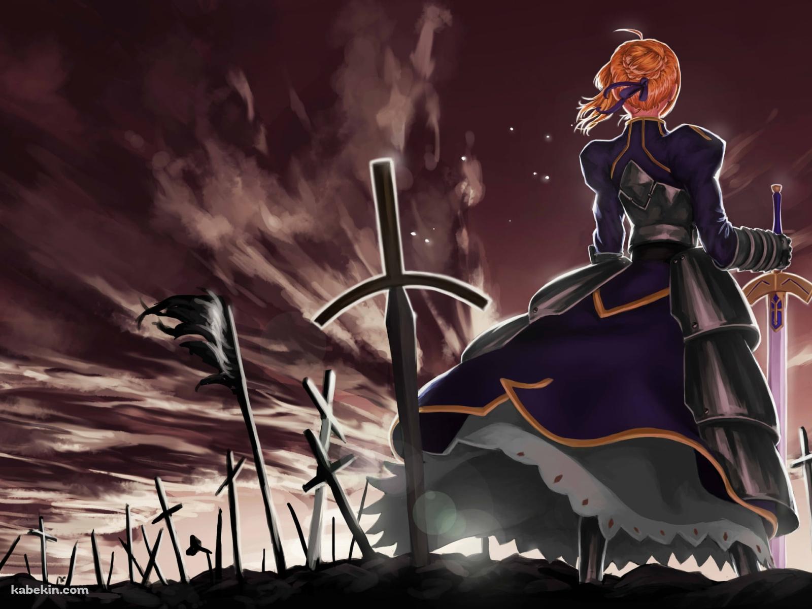 無数の剣が刺さった戦場跡に立つセイバー / 後ろ姿 / Fateの壁紙(1600px x 1200px) 高画質 PC・デスクトップ用