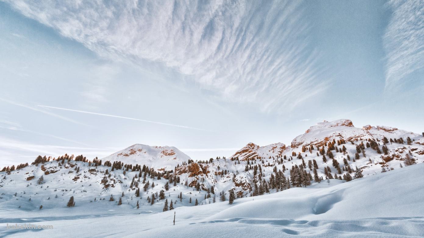 冬の雪山の風景 / 4Kの壁紙(1391px x 783px) 高画質 PC・デスクトップ用